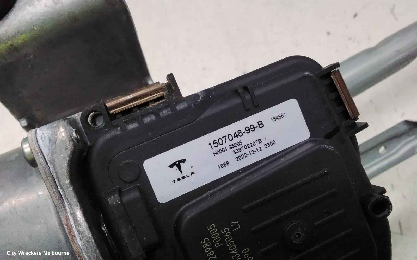 TESLA MODEL Y WIPER MOTOR, 1ST GEN, 03/2022 ONWARDS