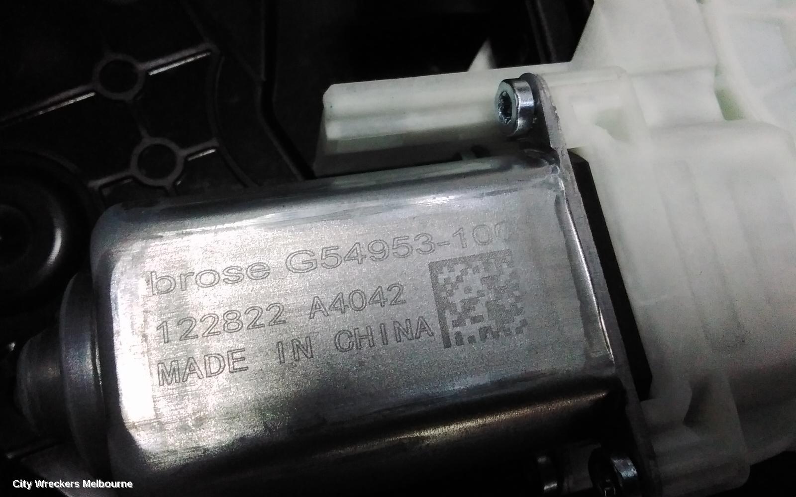 TESLA MODEL Y LEFT FRONT WINDOW REG/MOTOR, 1ST GEN, 03/2022 ONWARDS