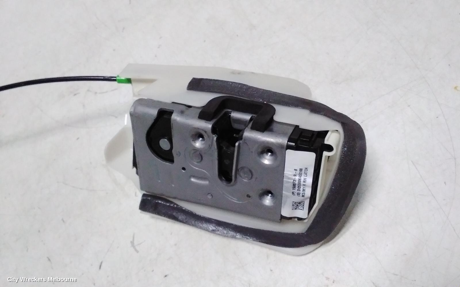 TESLA MODEL Y DOOR/BOOT/GATE LOCK, 1ST GEN, RIGHT FRONT DOOR LOCK, 03/2022 ONWARDS