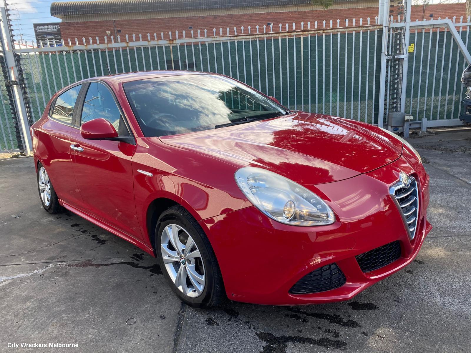 ALFA ROMEO GIULIETTA LEFT FRONT HUB ASSEMBLY, SUIT SINGLE SPOT CALIPER TYPE, 940 SERIES, 06/2011 ONWARDS