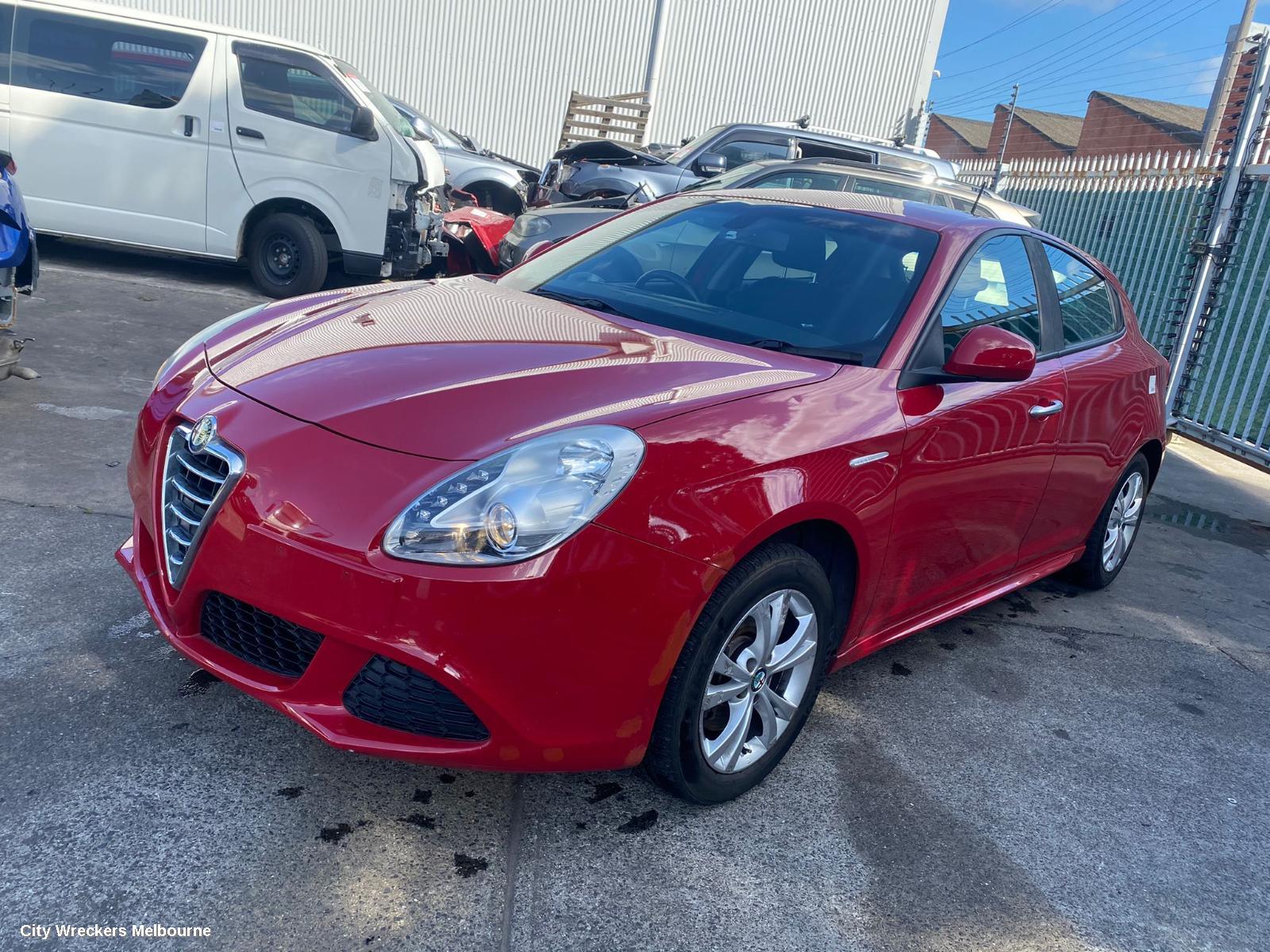 ALFA ROMEO GIULIETTA LEFT FRONT HUB ASSEMBLY, SUIT SINGLE SPOT CALIPER TYPE, 940 SERIES, 06/2011 ONWARDS