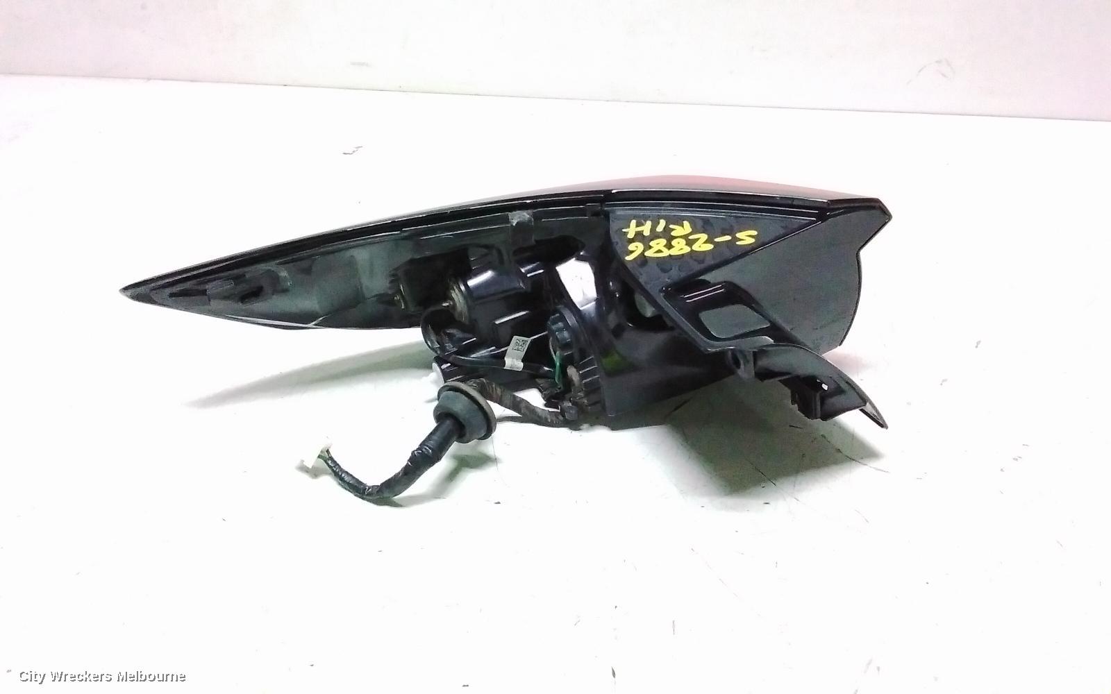 MAZDA CX9 RIGHT TAILLIGHT, TC, IN BODY, LED TYPE, 07/2016 - 12/2024