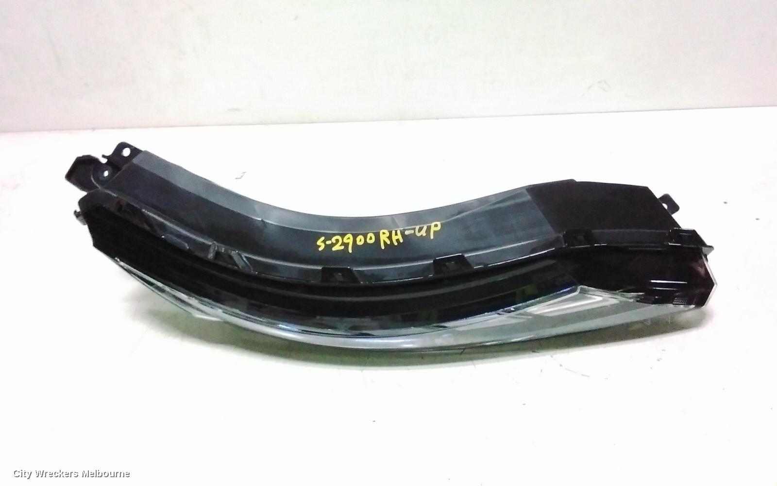 MITSUBISHI OUTLANDER RIGHT INDICATOR/FOG/SIDE, ZM, DAYTIME RUNNING LAMP, 08/2021 ONWARDS