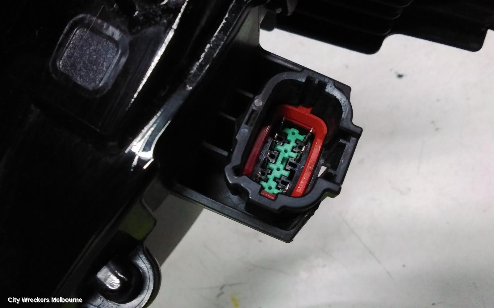 MITSUBISHI OUTLANDER RIGHT INDICATOR/FOG/SIDE, ZM, DAYTIME RUNNING LAMP, 08/2021 ONWARDS