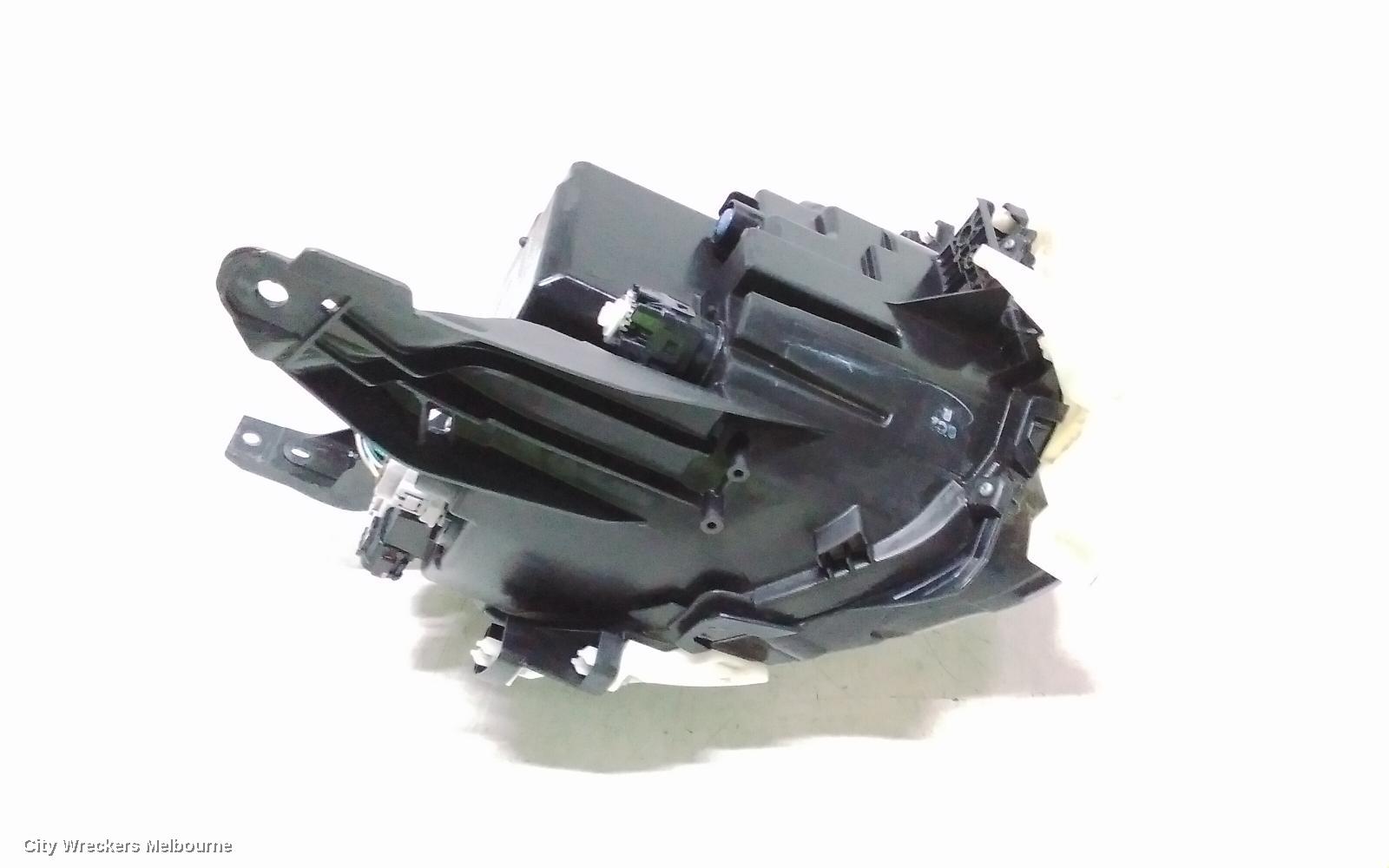 MITSUBISHI OUTLANDER RIGHT HEADLAMP, ZM, LED, W/ AUTO LEVELLING, AUTO ON, ADAPTIVE BEAM TYPE, 08/2021 ONWARDS