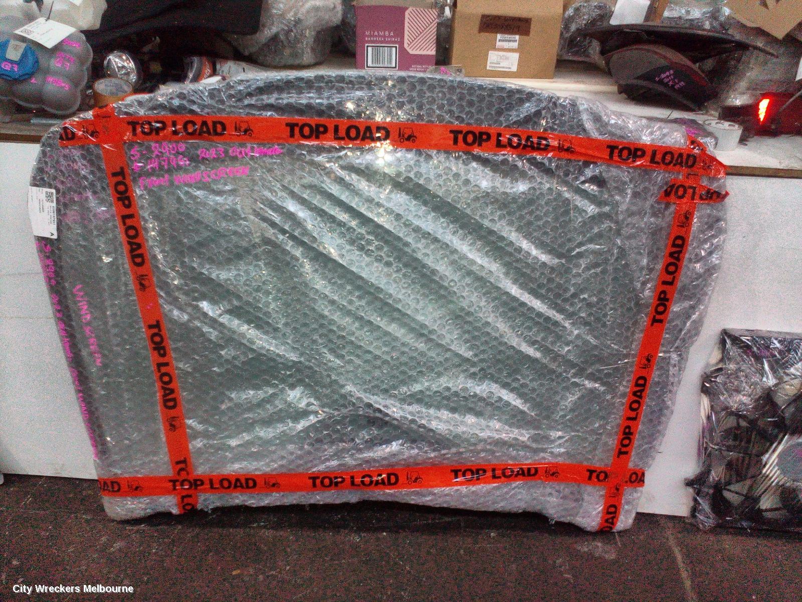 MITSUBISHI OUTLANDER WINDSHIELD, ZM, 08/2021 ONWARDS