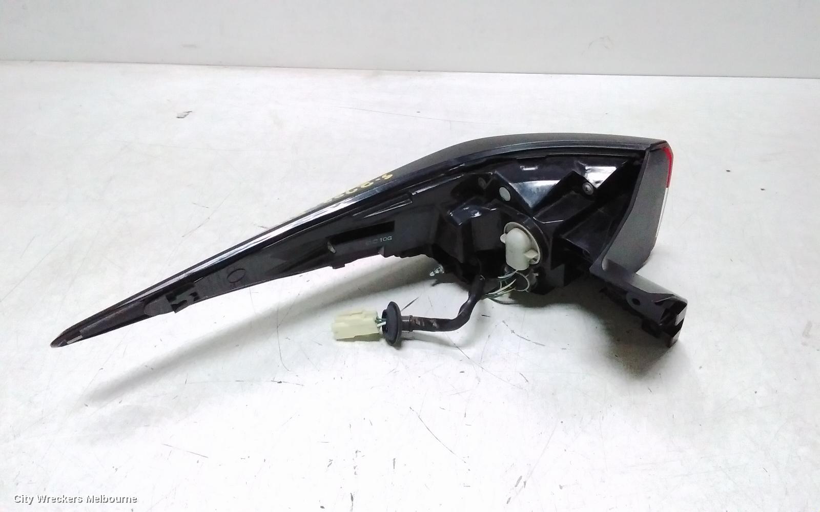 MITSUBISHI OUTLANDER RIGHT TAILLIGHT, ZM, IN BODY, W/ LED TYPE, 08/2021 - 04/2025