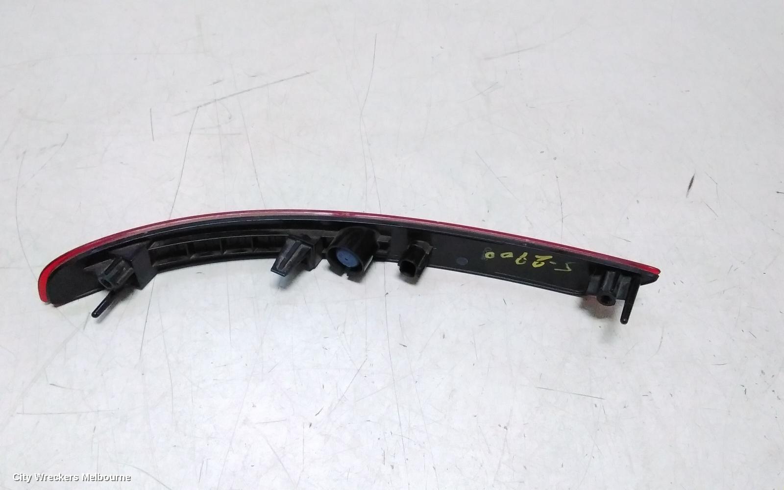 MITSUBISHI OUTLANDER RIGHT TAILLIGHT, ZM, IN BUMPER REFLECTOR, 08/2021 ONWARDS