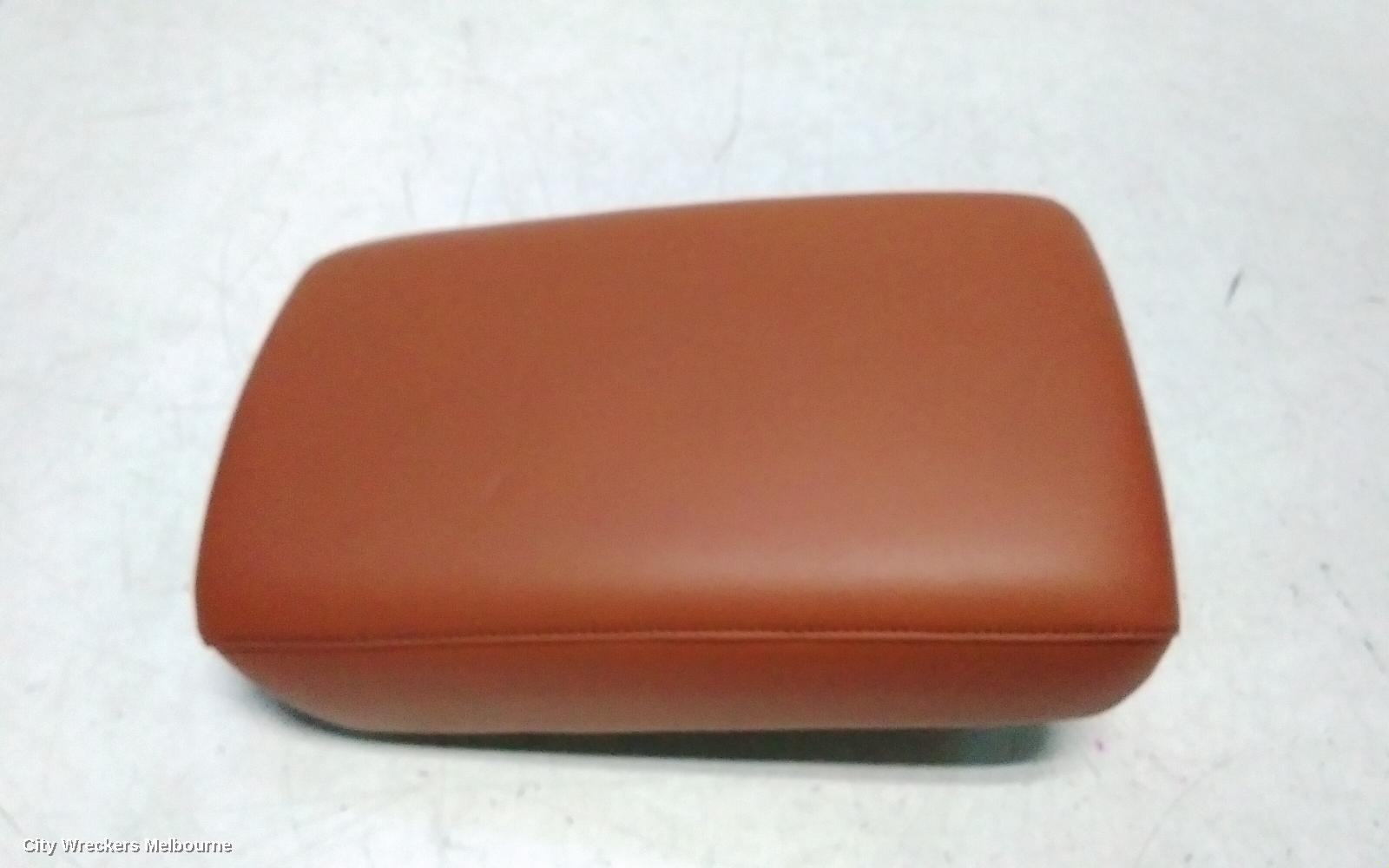 MITSUBISHI OUTLANDER CONSOLE, ZM, CENTRE CONSOLE, NON PHEV TYPE, EXCEED/VRX, W/ ORANGE STITCHING TYPE, 08/2021 ONWARDS