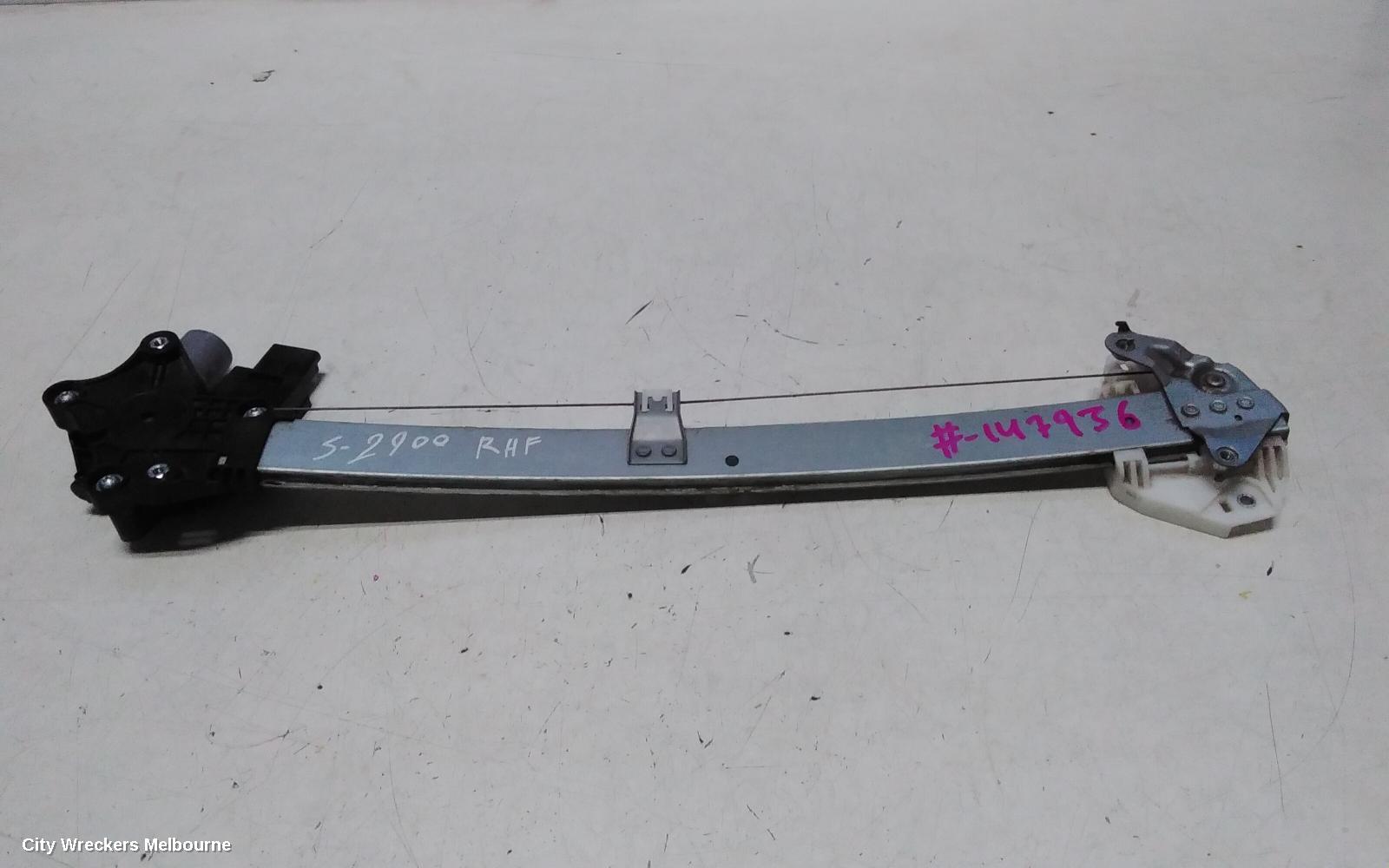 MITSUBISHI OUTLANDER RIGHT FRONT WINDOW REG/MOTOR, DOOR REG ASSY (REG AND MOTOR), ZM, 08/2021 ONWARDS