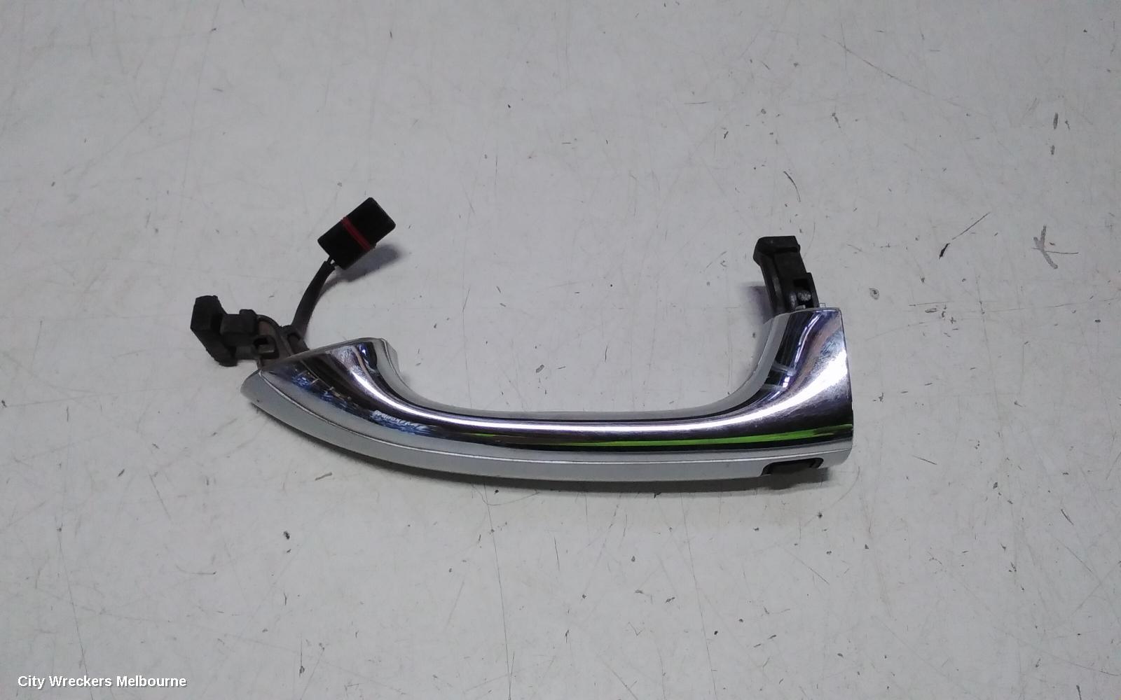 MERCEDES GL CLASS DOOR HANDLE, X164, LH FRONT, OUTER, 10/2006 - 11/2012