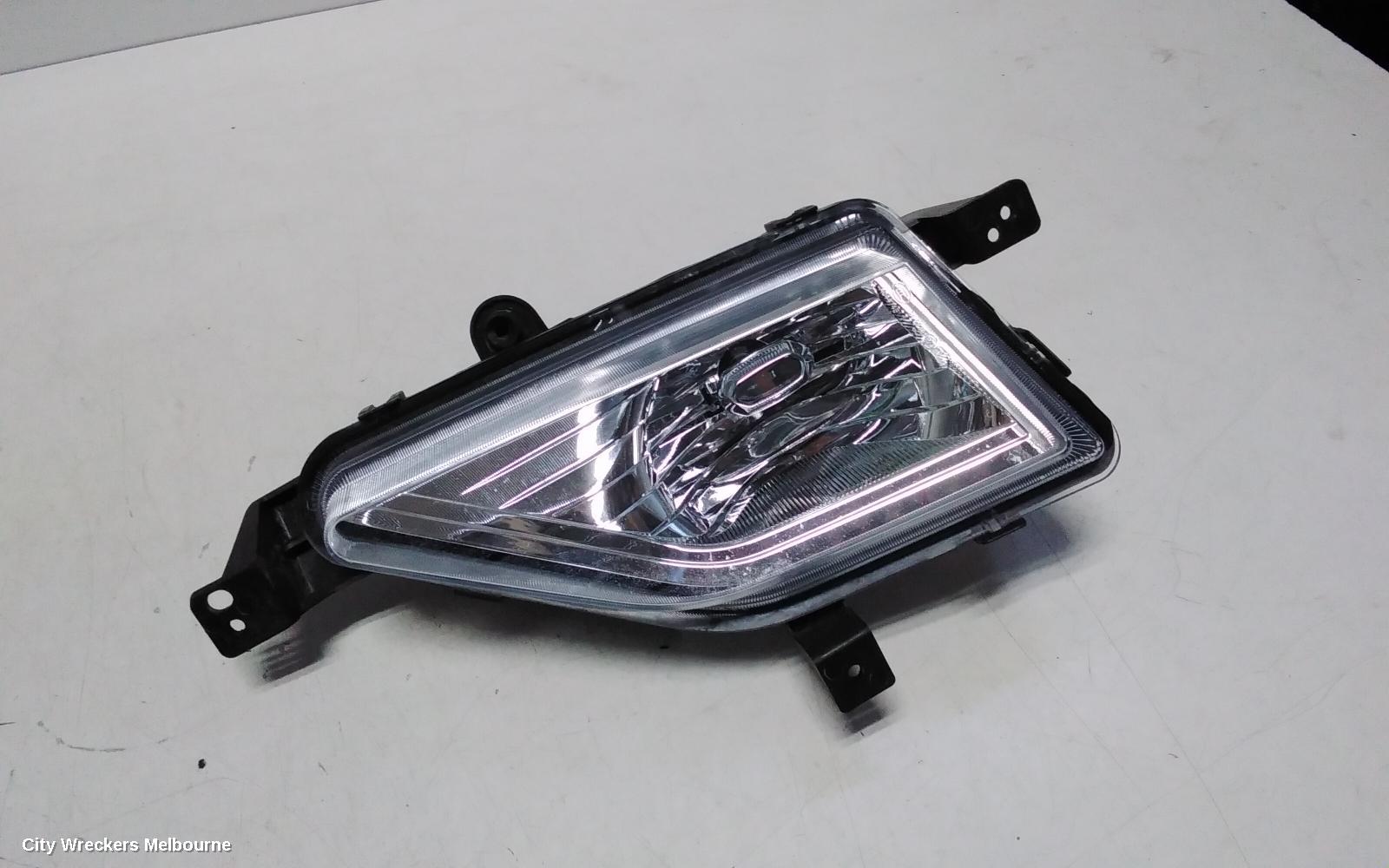 LDV DELIVER 9 RIGHT INDICATOR/FOG/SIDE, BUMPER FOGLAMP,  07/2020 ONWARDS