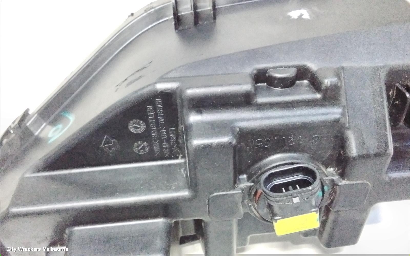 LDV DELIVER 9 RIGHT INDICATOR/FOG/SIDE, BUMPER FOGLAMP,  07/2020 ONWARDS