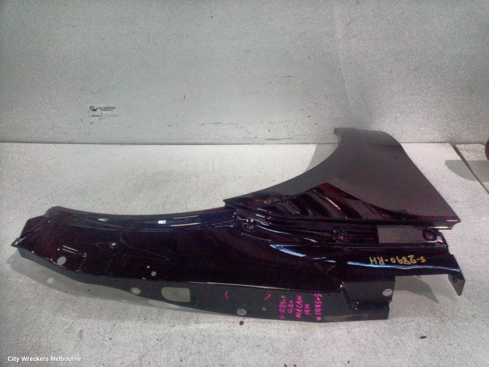 PORSCHE MACAN RIGHT GUARD, UPPER (INNER), 95B, 06/2014 ONWARDS