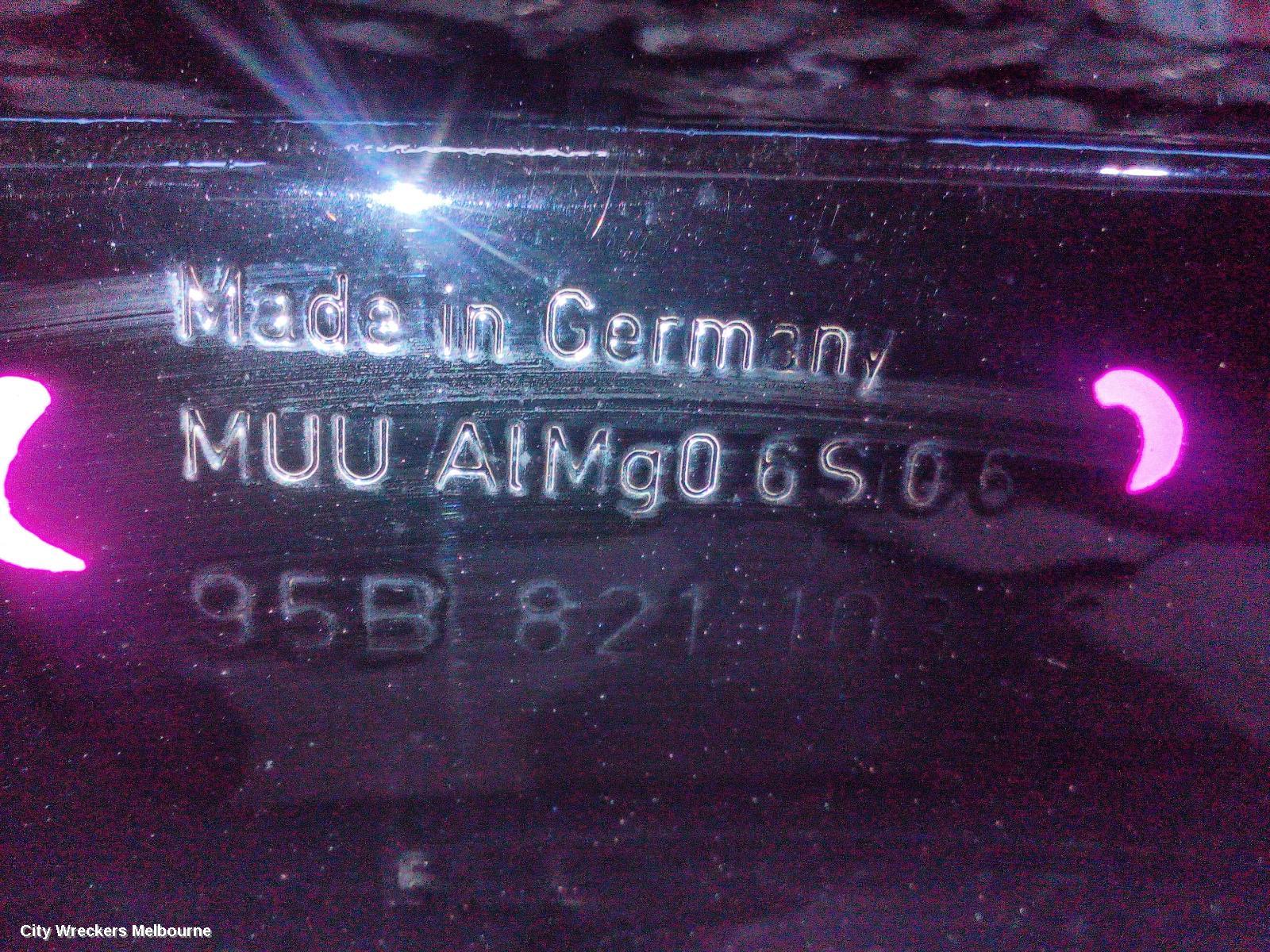 PORSCHE MACAN LEFT GUARD, UPPER (INNER), 95B, 06/2014 ONWARDS