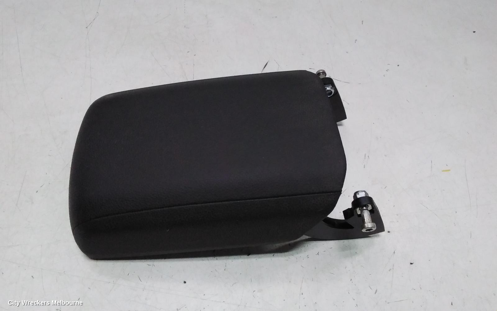 PORSCHE MACAN CONSOLE, 95B, LID ONLY, 06/2014 ONWARDS