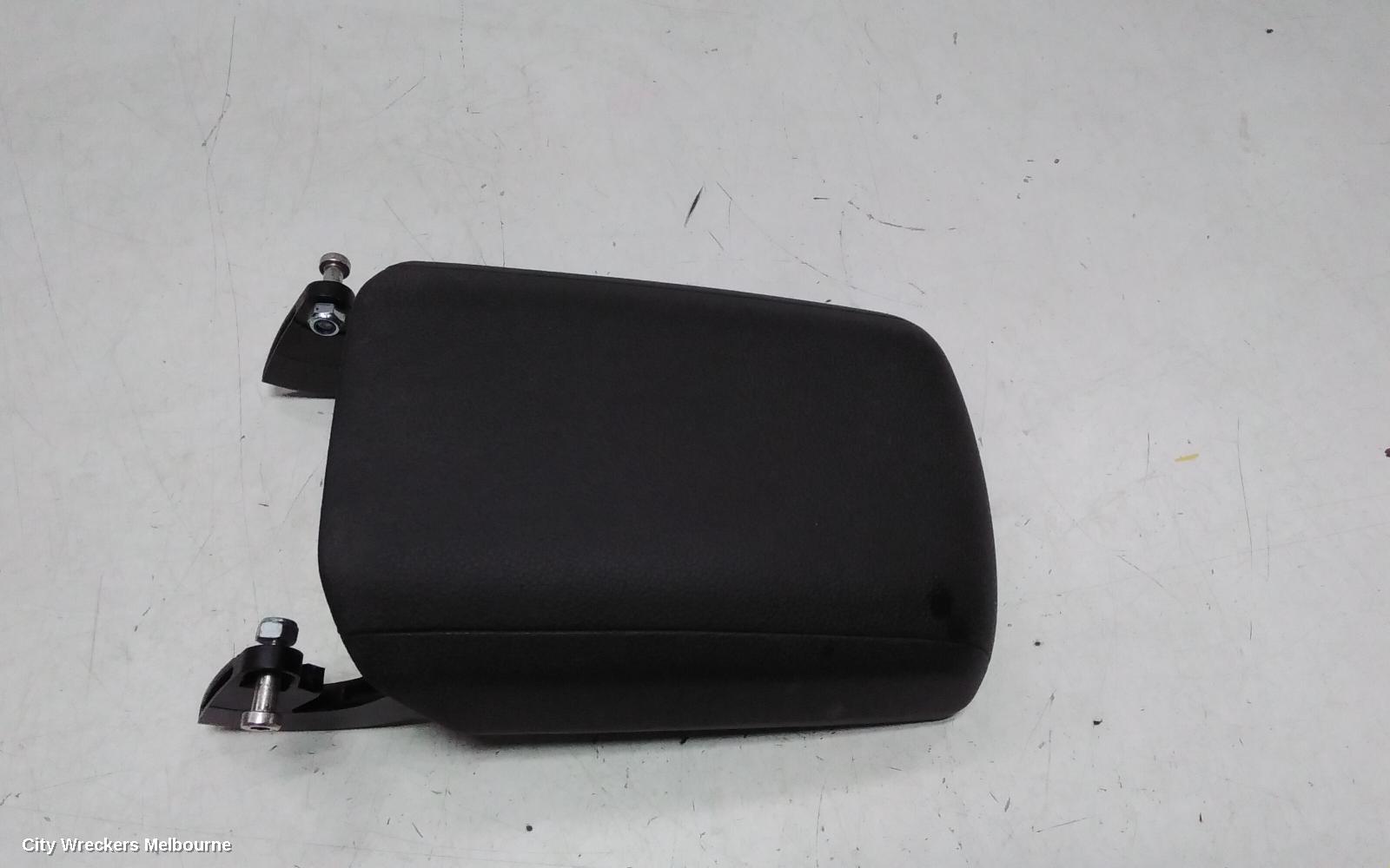 PORSCHE MACAN CONSOLE, 95B, LID ONLY, 06/2014 ONWARDS