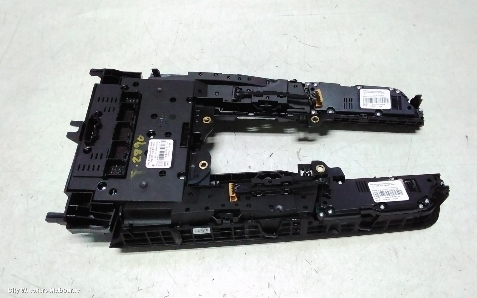 PORSCHE MACAN HEATER/AC CONTROLS, 95B, 06/2014 - 12/2025