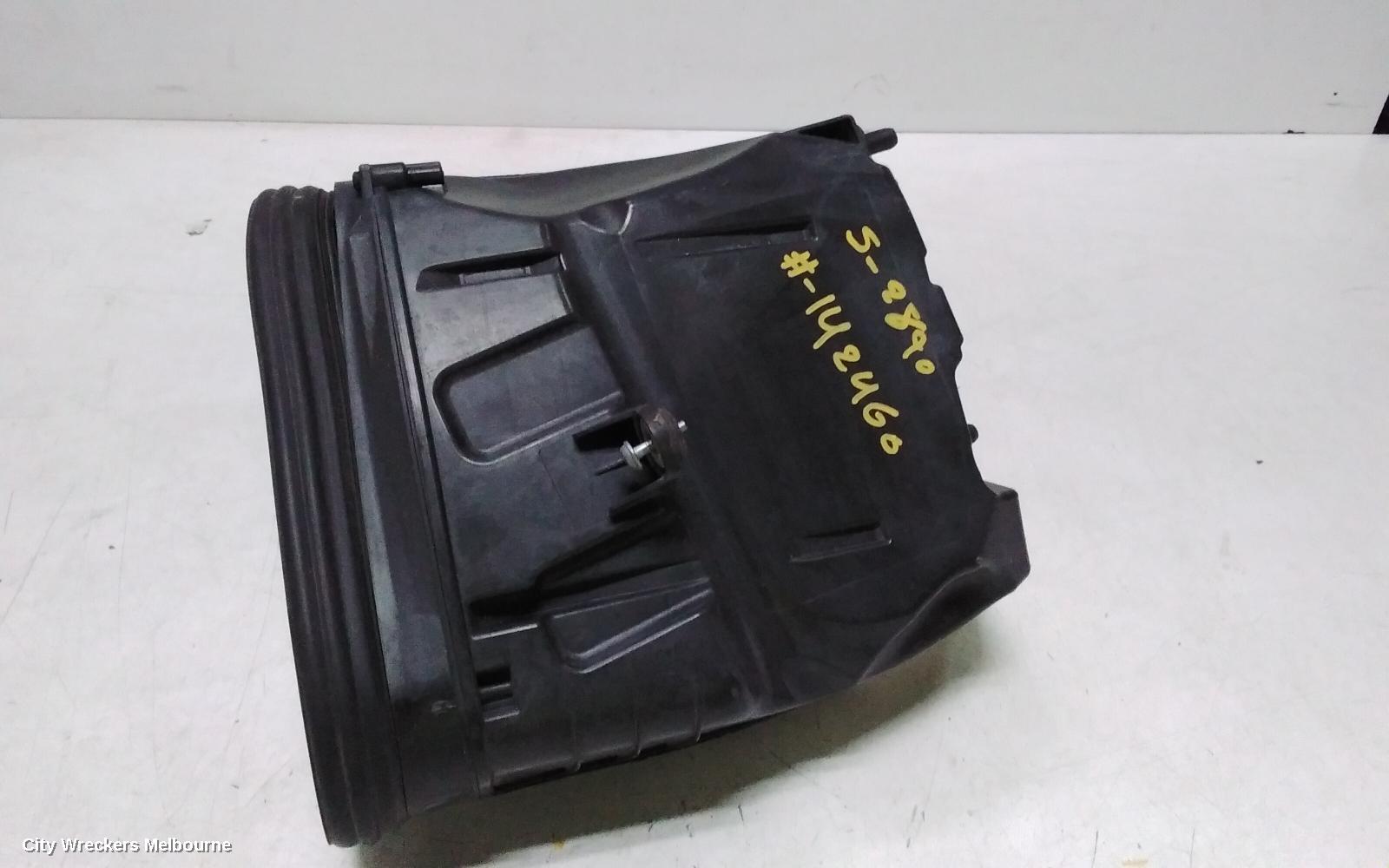 PORSCHE MACAN AIR CLEANER/BOX, AIR CLEANER, 95B, 2.0, PETROL, 06/2014 ONWARDS