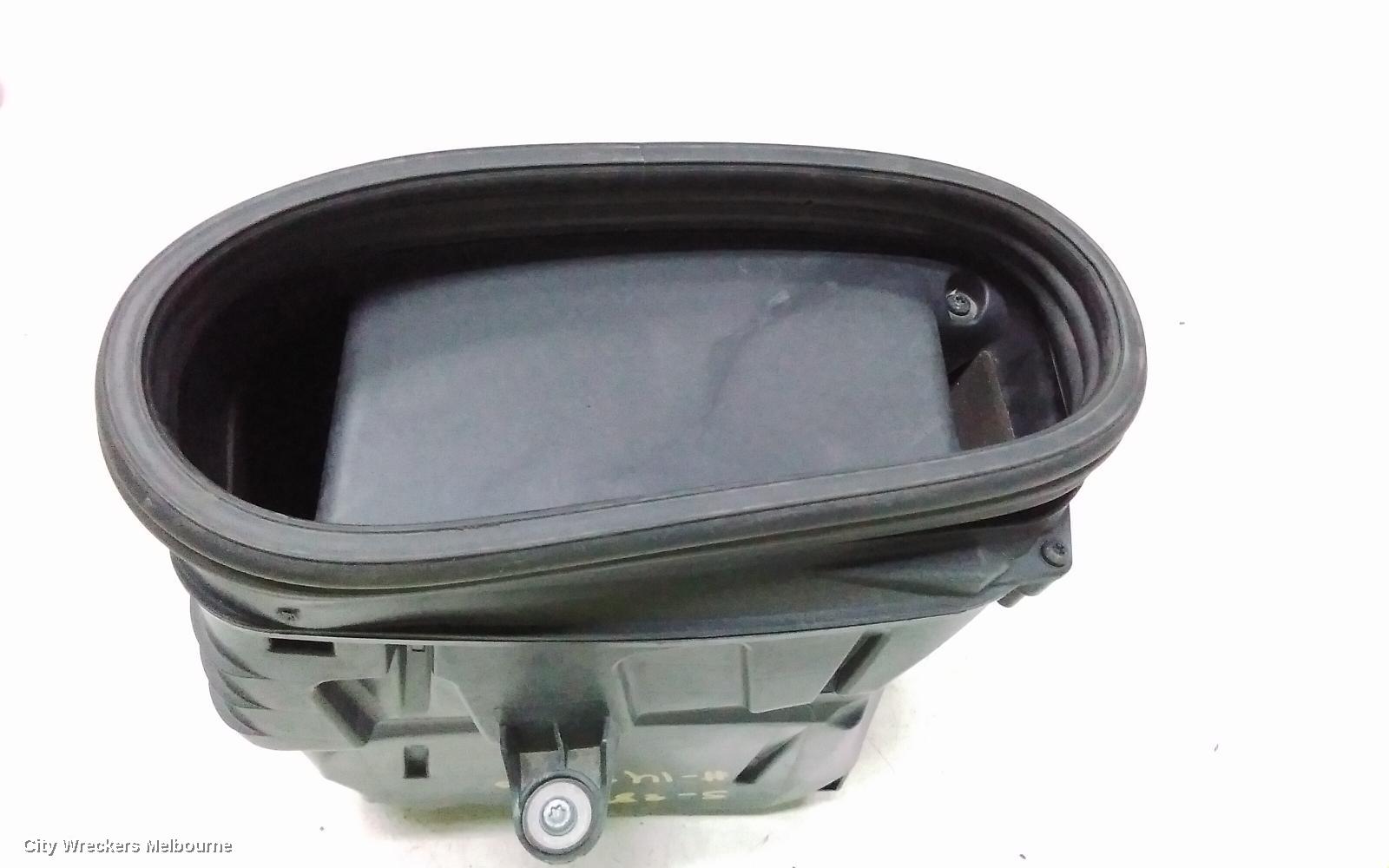 PORSCHE MACAN AIR CLEANER/BOX, AIR CLEANER, 95B, 2.0, PETROL, 06/2014 ONWARDS
