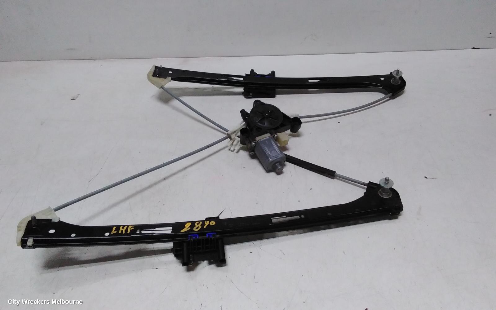 PORSCHE MACAN LEFT FRONT WINDOW REG/MOTOR, 95B, 06/2014 - 12/2025
