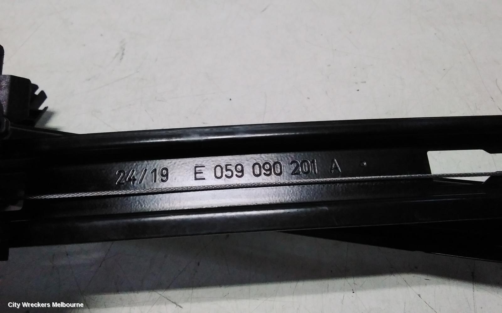 PORSCHE MACAN RIGHT FRONT WINDOW REG/MOTOR, 95B, 06/2014 - 12/2025