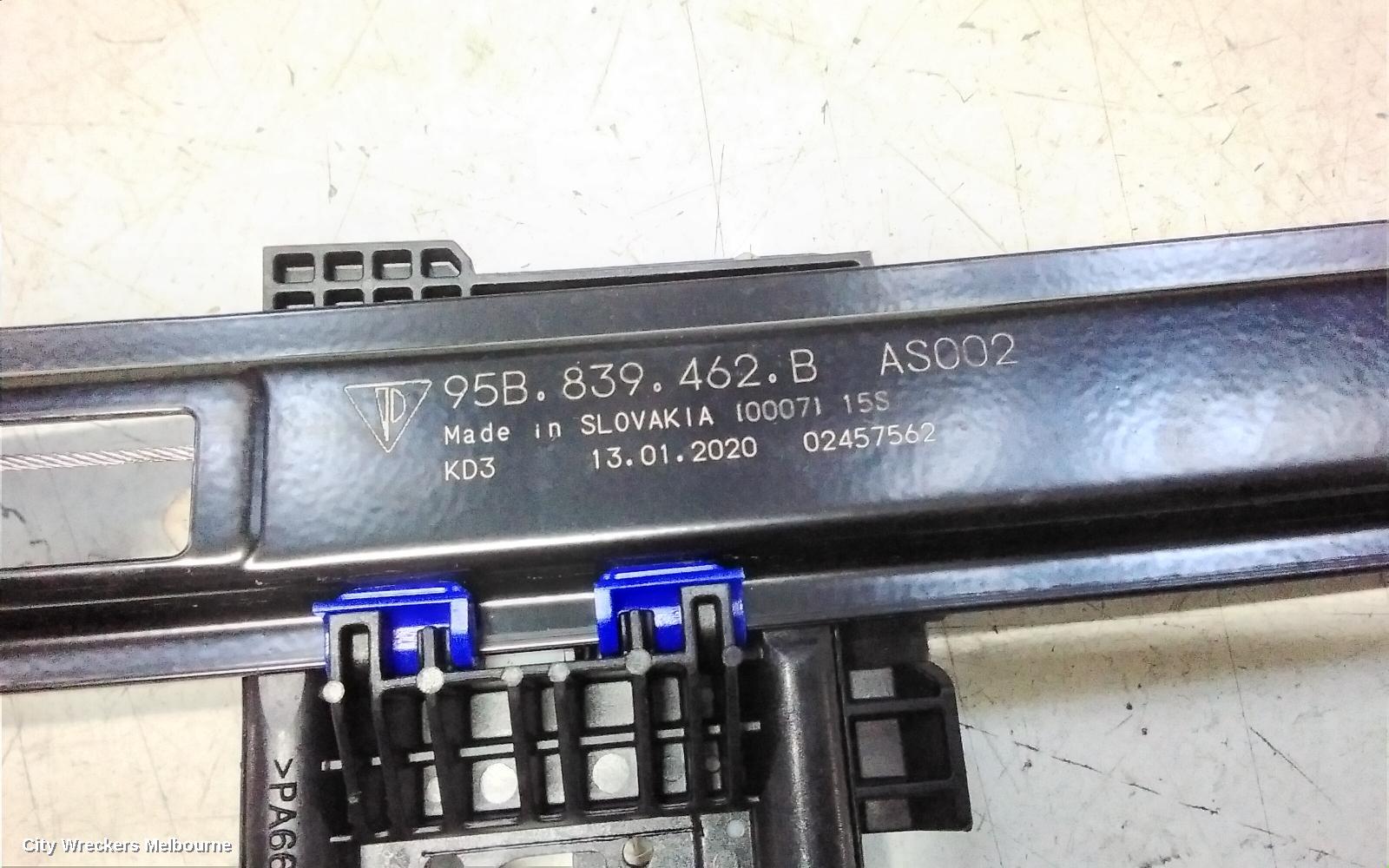 PORSCHE MACAN RIGHT REAR WND REG/MOTOR, 95B, 06/2014 - 12/2025