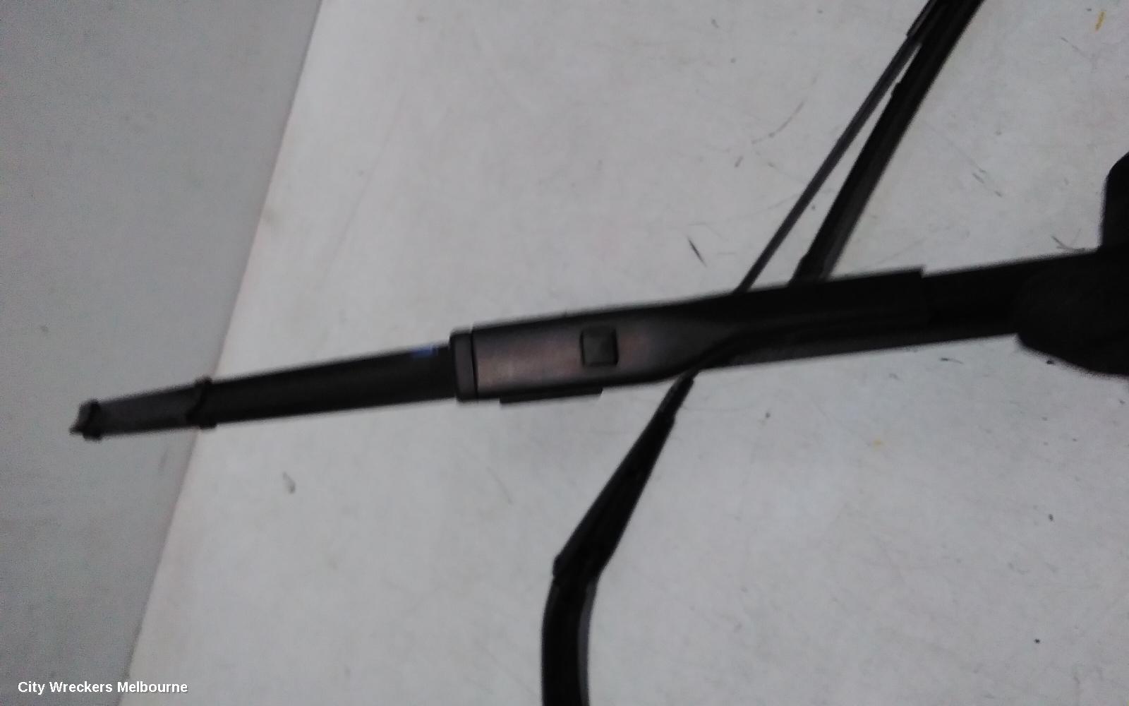 PORSCHE MACAN WIPER ARM, 95B, 06/2014 - 12/2025