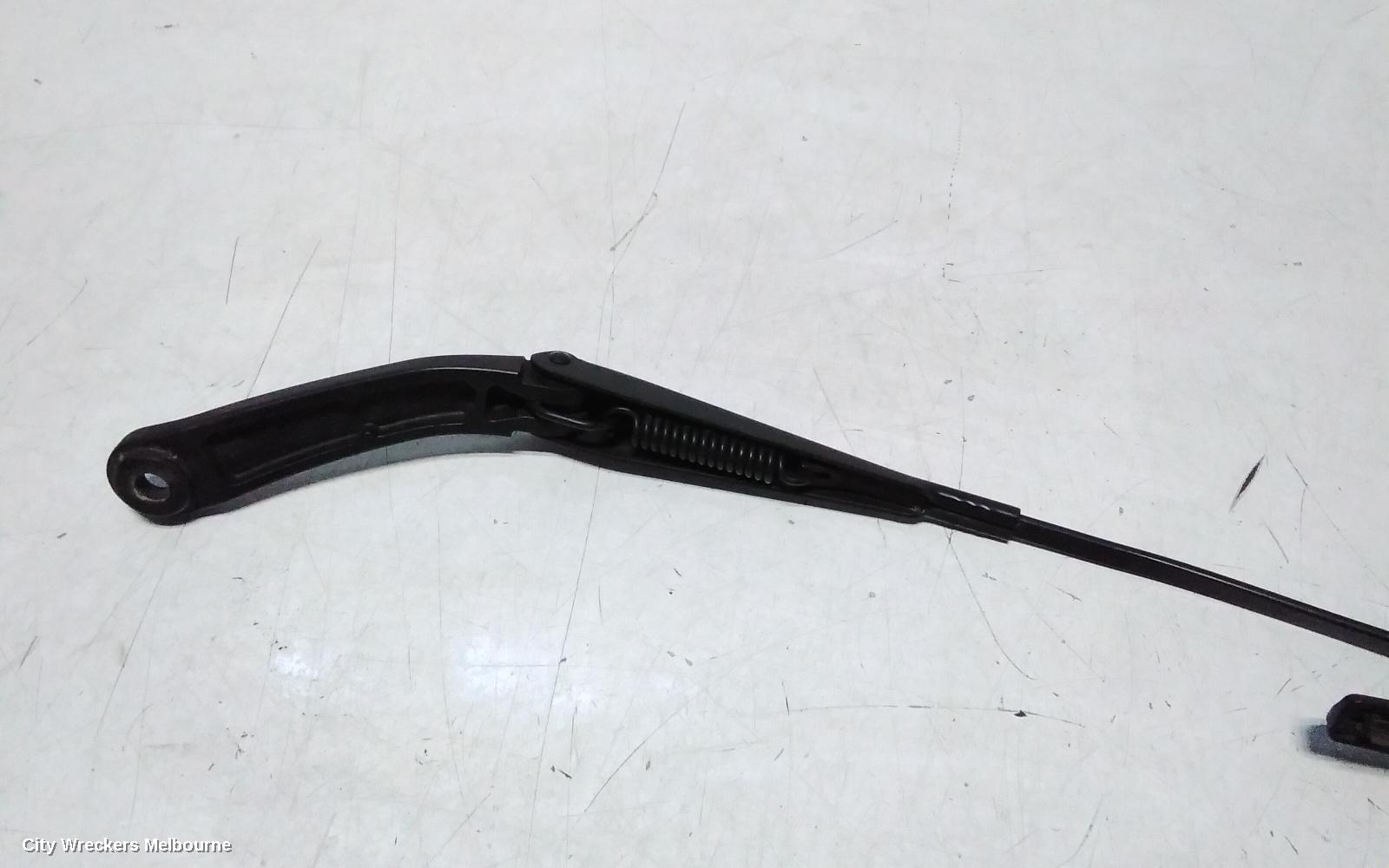 PORSCHE MACAN WIPER ARM, 95B, 06/2014 - 12/2025