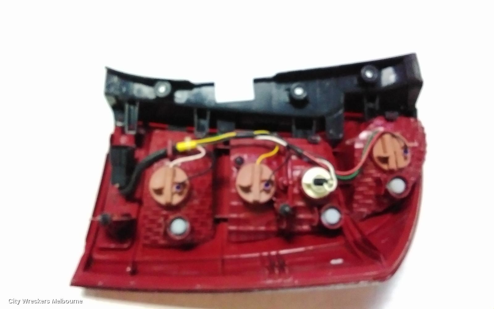 KIA RONDO LEFT TAILLIGHT, UN, 12/2006 - 03/2009