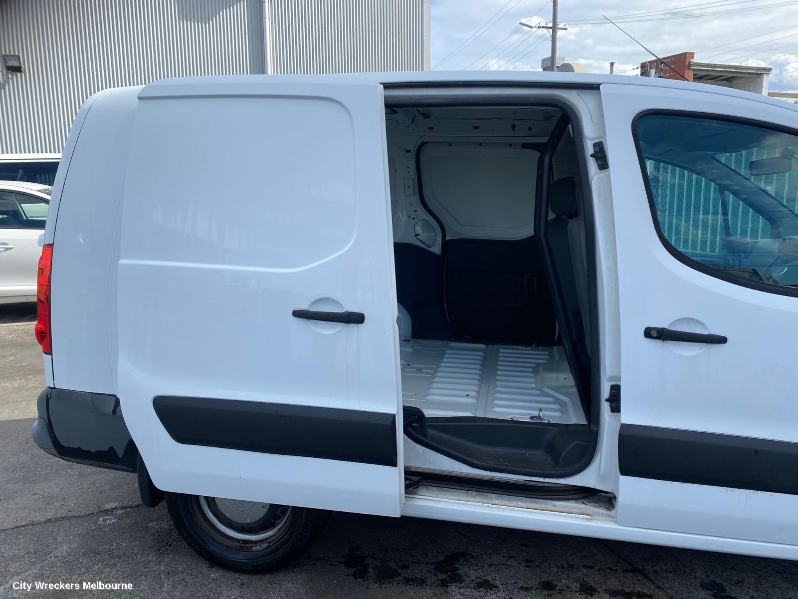 PEUGEOT PARTNER RIGHT REAR DOOR, NON WINDOW TYPE, 09/2008 - 01/2015