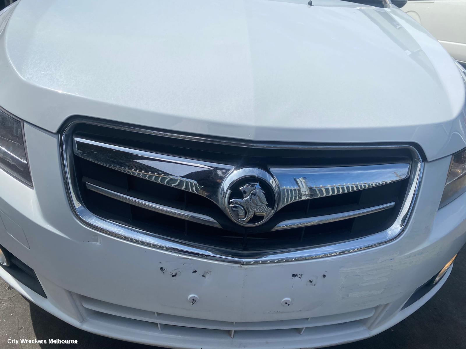 HOLDEN CRUZE RIGHT HEADLAMP, JG, 03/2009 - 02/2011