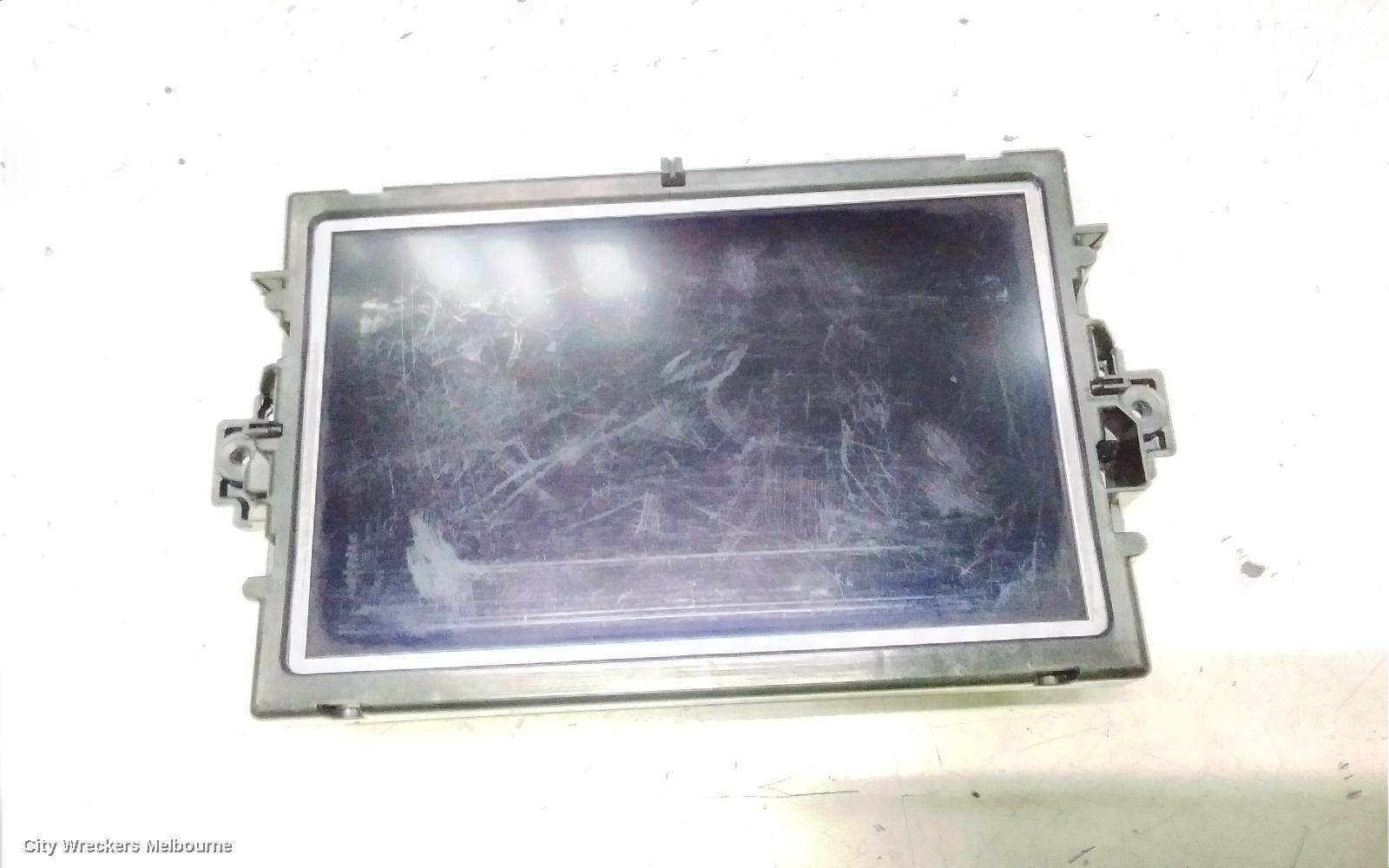 MERCEDES M CLASS RADIO/CD/DVD/SAT/TV, HEAD UNIT, W/ SAT NAV & MULTIMEDIA CONTROLS, W166, 03/2012 - 01/2016