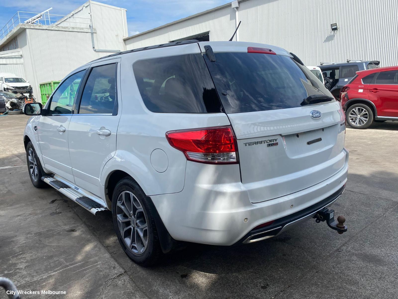FORD TERRITORY LEFT GUARD LINER, SZ MKI-MKII, 04/2011 - 12/2016