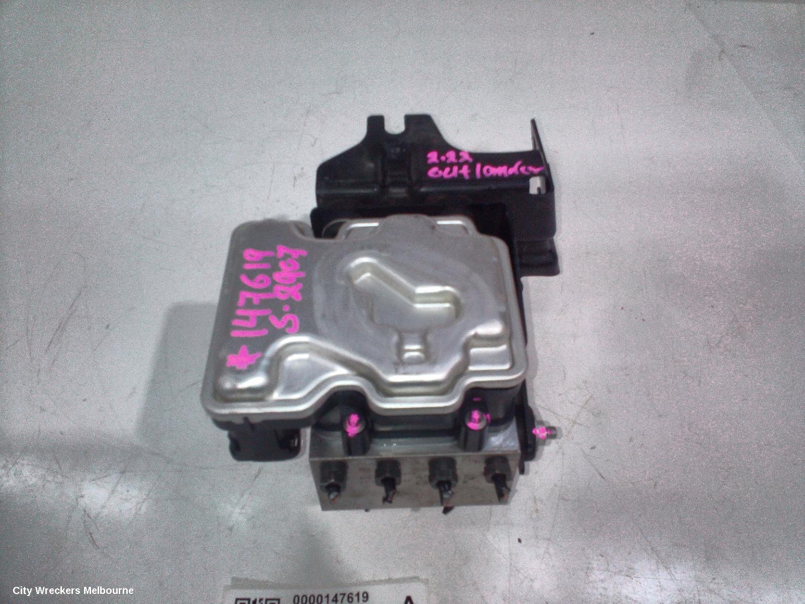 MITSUBISHI OUTLANDER ABS PUMP/MODULATOR, ZM, P/N 4670B661, 08/2021 ONWARDS