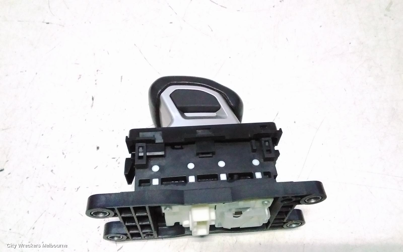 MITSUBISHI OUTLANDER GEAR STICK/SHIFTER, ZM, 08/2021 ONWARDS