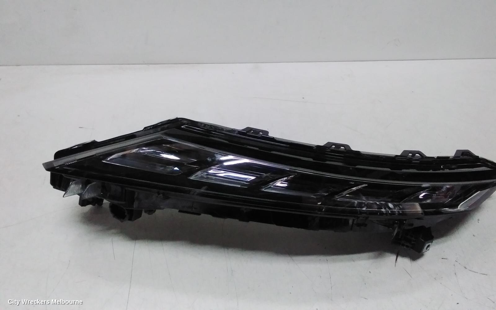 MITSUBISHI OUTLANDER LEFT INDICATOR/FOG/SIDE, ZM, DAYTIME RUNNING LAMP, 08/2021 ONWARDS