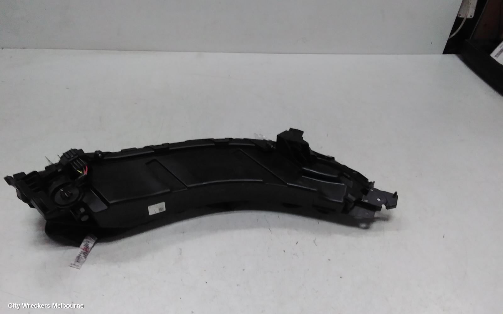 MITSUBISHI OUTLANDER LEFT INDICATOR/FOG/SIDE, ZM, DAYTIME RUNNING LAMP, 08/2021 ONWARDS
