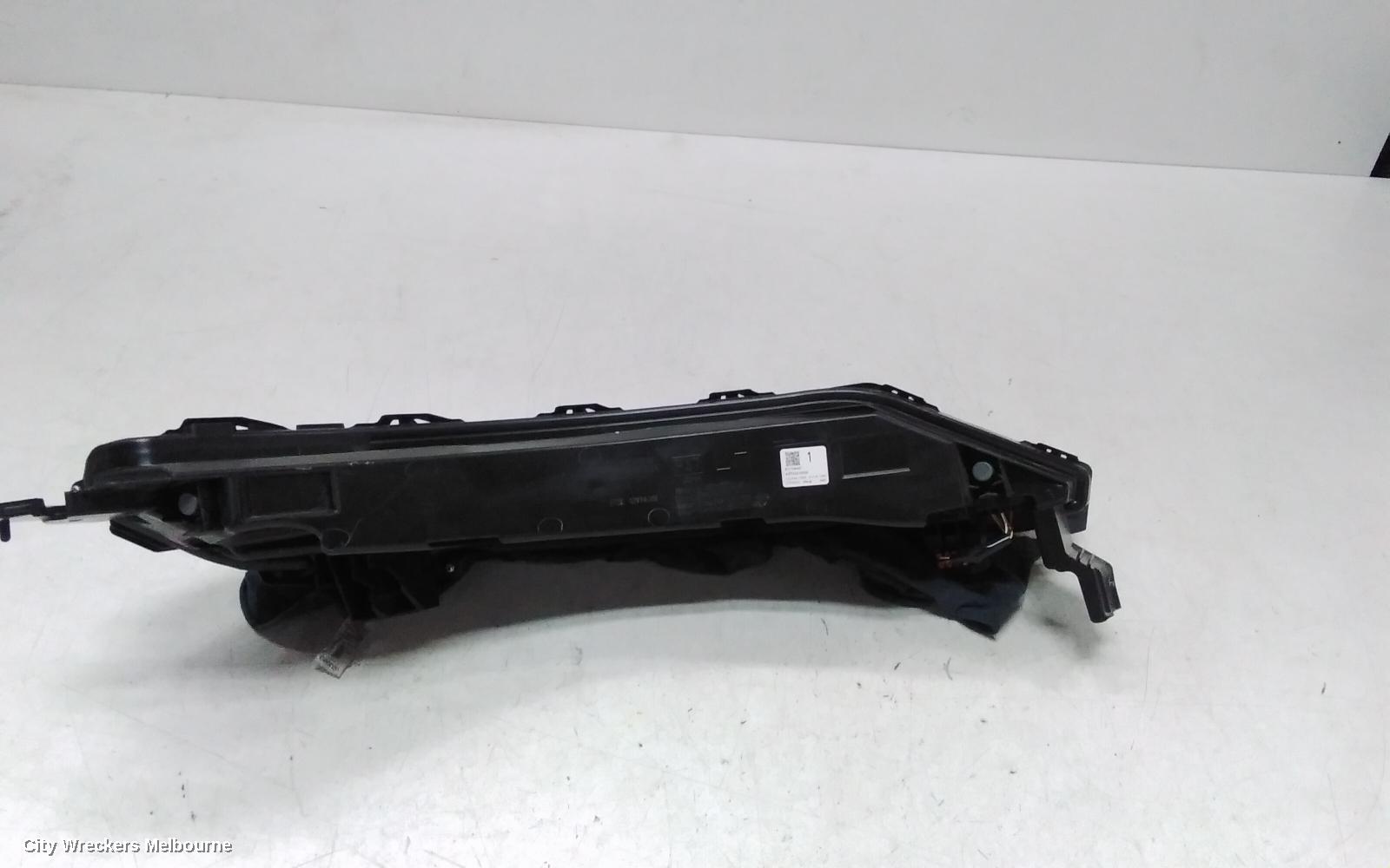 MITSUBISHI OUTLANDER LEFT INDICATOR/FOG/SIDE, ZM, DAYTIME RUNNING LAMP, 08/2021 ONWARDS