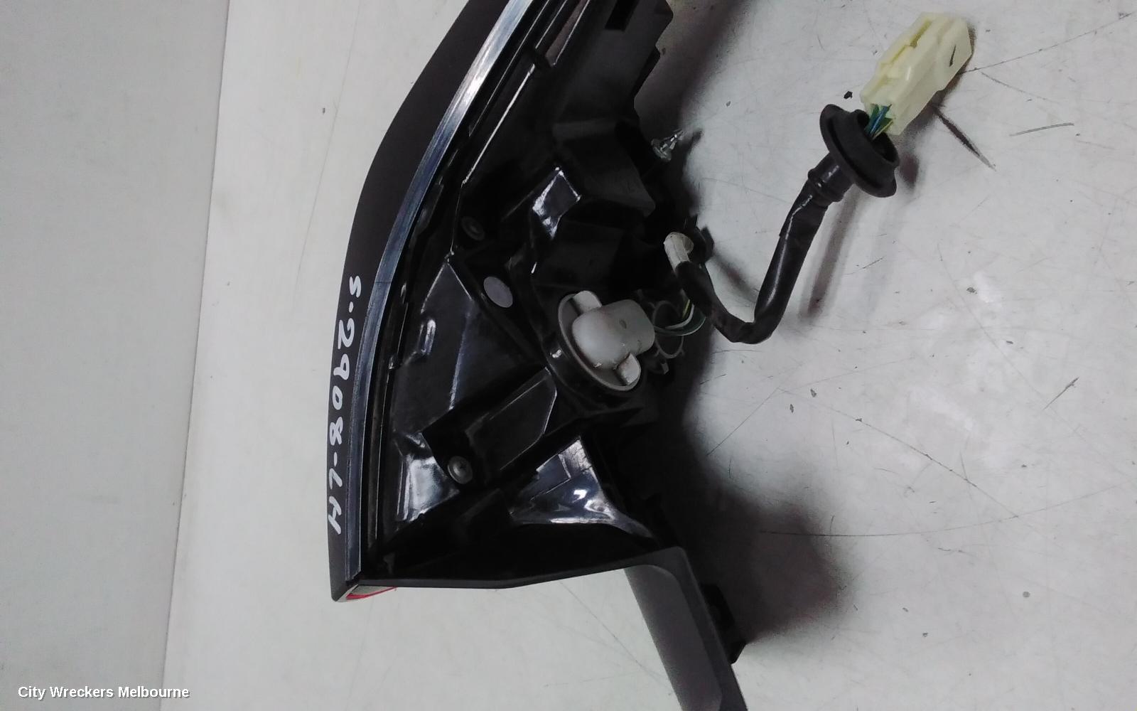 MITSUBISHI OUTLANDER LEFT TAILLIGHT, ZM, IN BODY, W/ LED TYPE, 08/2021 - 04/2025