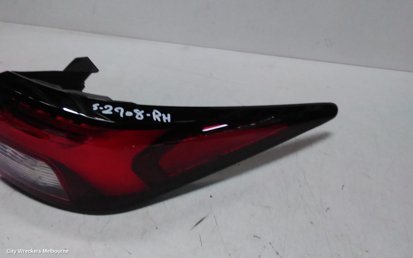MITSUBISHI OUTLANDER RIGHT TAILLIGHT, ZM, IN BODY, W/ LED TYPE, 08/2021 - 04/2025