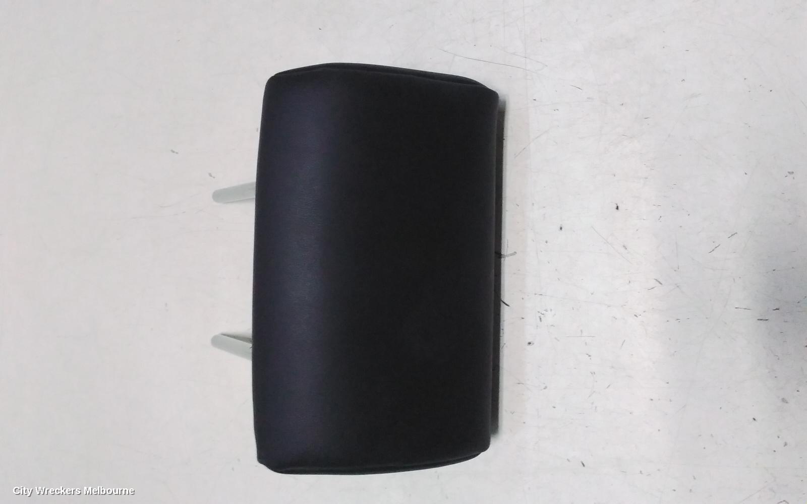 MITSUBISHI OUTLANDER HEADREST, CENTRE REAR 2ND ROW, LEATHER, BLACK, ZM, 08/2021 ONWARDS