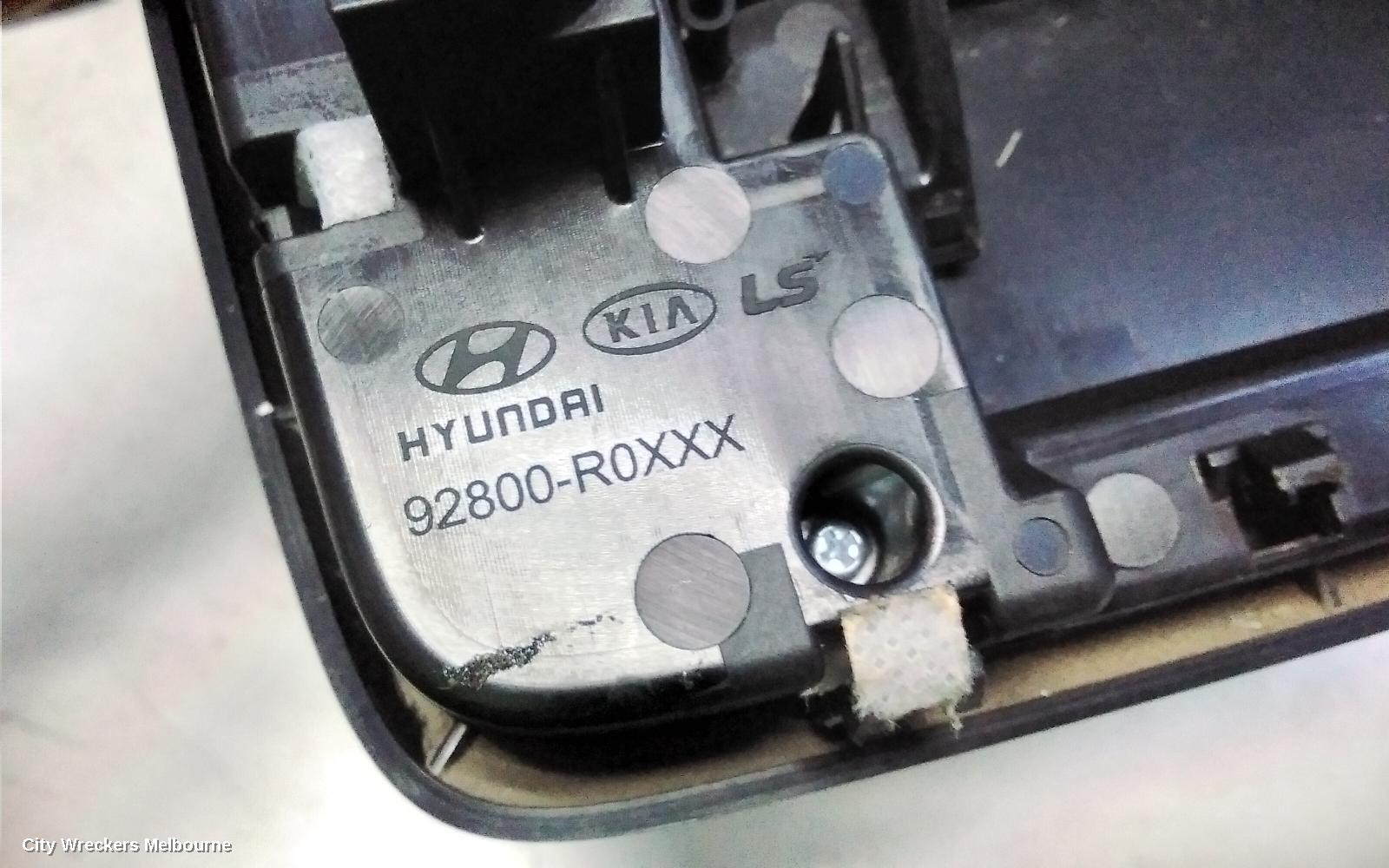 KIA CARNIVAL/GRAND CARNIVAL COURTESY LIGHT, KA4, FRONT LIGHT, 10/2020 ONWARDS