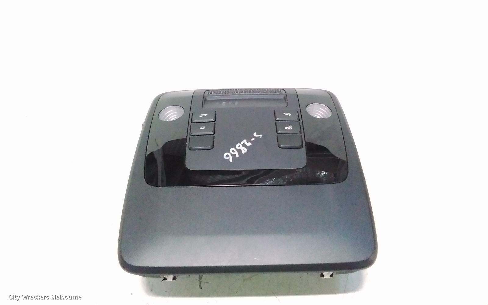 KIA CARNIVAL/GRAND CARNIVAL COURTESY LIGHT, KA4, FRONT LIGHT, 10/2020 ONWARDS