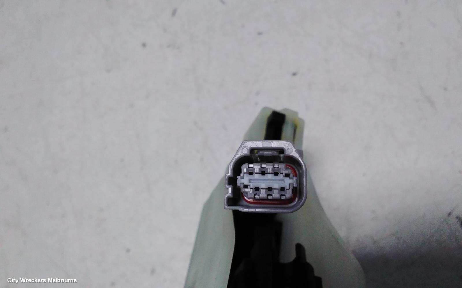 KIA CARNIVAL/GRAND CARNIVAL DOOR HANDLE, OUTER, RH FRONT, COLOUR CODED, NON CHROME INSERT, KA4, 10/2020 ONWARDS