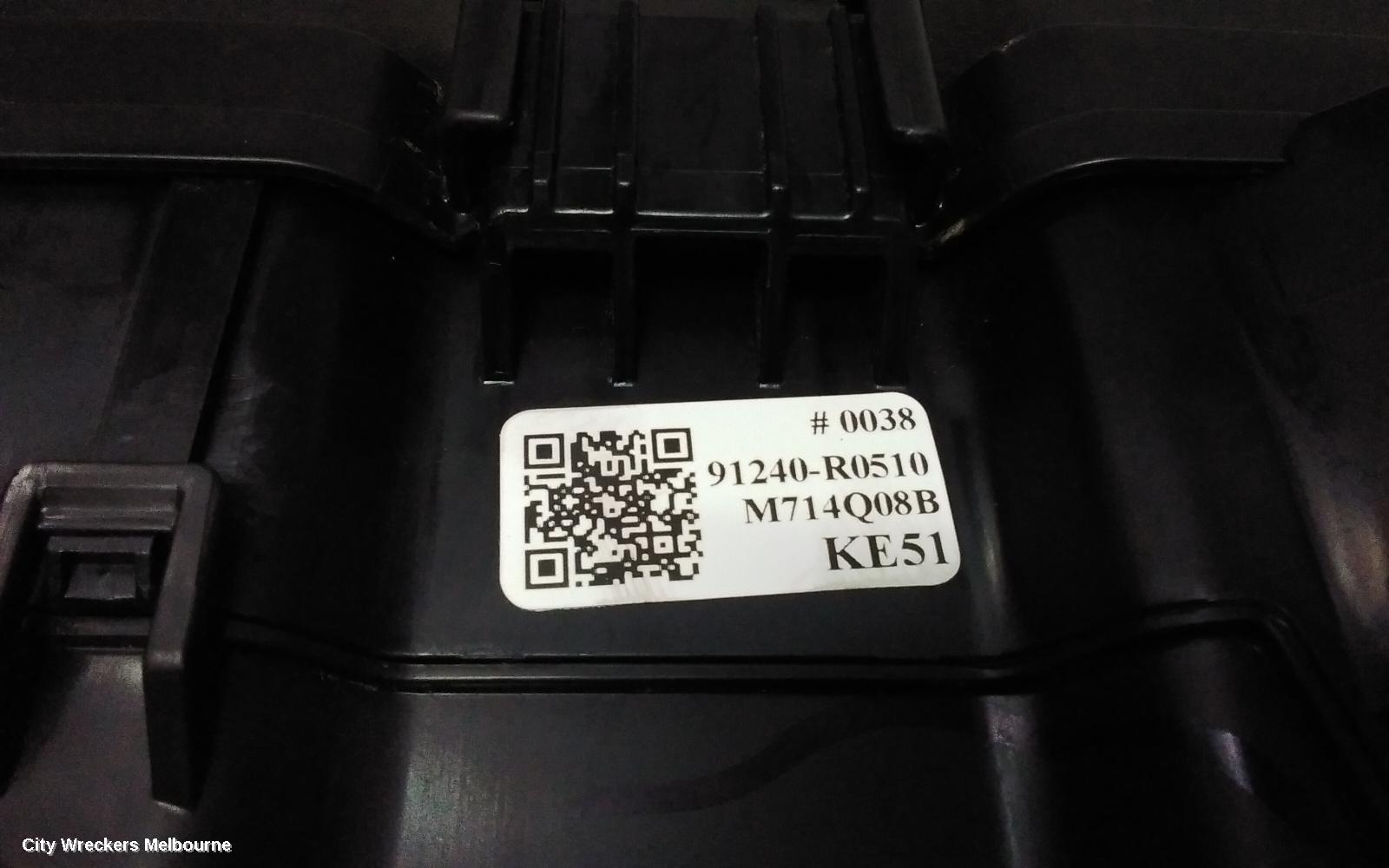 KIA CARNIVAL/GRAND CARNIVAL FUSE BOX, KA4, DIESEL, 2.2, ENGINE BAY, MAIN RELAY/FUSE BOX, 10/2020 ONWARDS