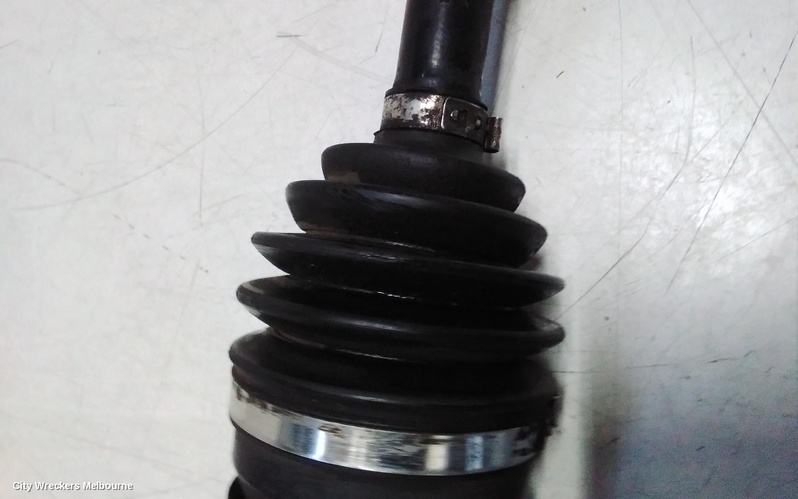 HYUNDAI I45 RIGHT DRIVESHAFT, AUTO, 2.0, G4KD, ABS TYPE, YF, 02/2010 - 04/2014