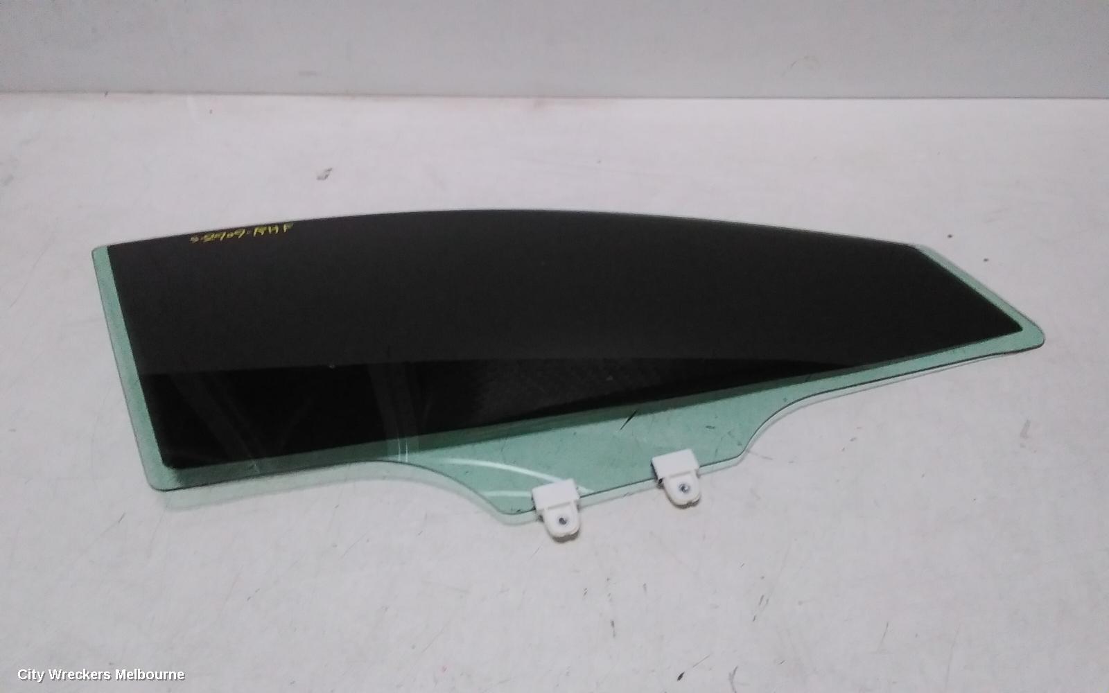 MAZDA 3 RIGHT FRONT DOOR WINDOW, BM-BN, 06/2013 - 02/2019