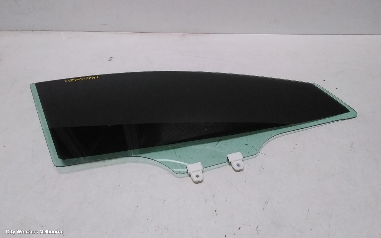 MAZDA 3 RIGHT FRONT DOOR WINDOW, BM-BN, 06/2013 - 02/2019