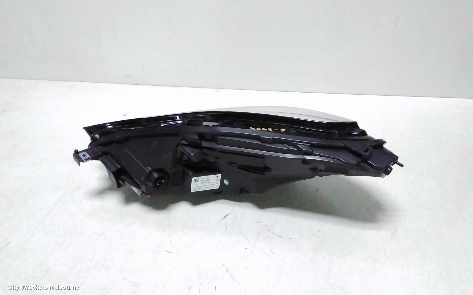 TESLA MODEL 3 RIGHT HEADLAMP, W/ LED TYPE, PROJECTOR TYPE, 1ST GEN, 02/2021 - 08/2023